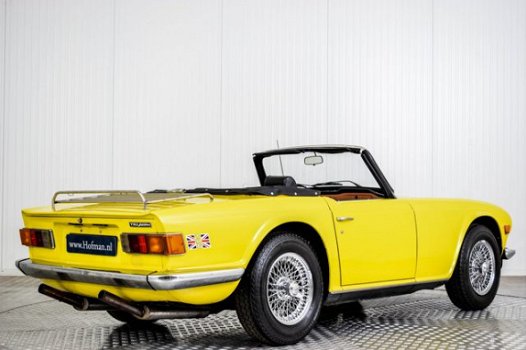 Triumph TR6 - 1