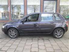 Fiat Stilo 2.4 20V Abarth 5DR Plaatwerk kleurcode 841/A