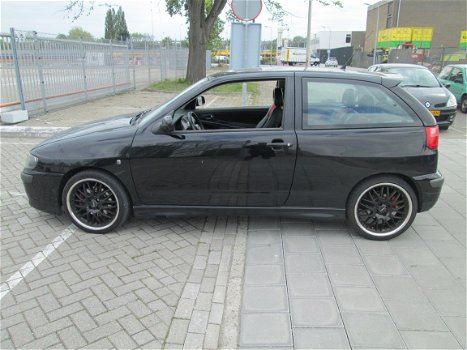 SEAT IBIZA 1.8 20V.T CUPRA Bj 2002 Plaatwerk en Onderdelen - 2