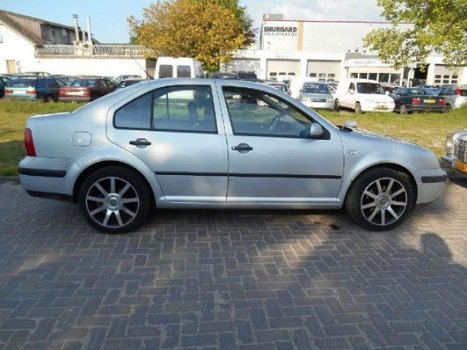 Volkswagen Bora - 2.0 comfort lm. velgen - 1