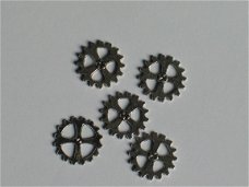 5 metalen silver gears 2