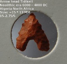 Neolithische Tidikelt pijlpunten artefact #15.2.75/5 Antiek 6000 Jr v. Chr. Sahara gebied
