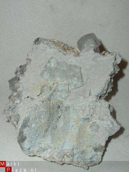 Meerdere Fluoriet kristallen op matrix China Specimen - 1