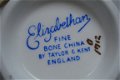 2 engelse bone china Elisabethan kop en schotels hand decorated In goede staat Prijs 5 euro per stuk - 2 - Thumbnail