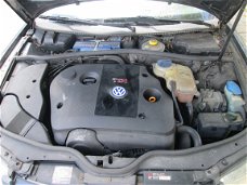 Volkswagen Passat 1.9 TDI 130 pk, rode D rode I Motorblok Motor code AJM