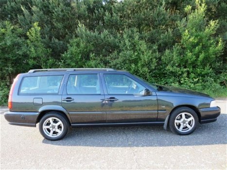 Volvo V70 - 2.5 Luxury-Line aut/G3/Goed onderh/Clima/Cruise - 1