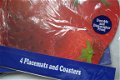12 aarbei placemats en onderzetters 30x30 vaatwasbestendig Prijs 9,95 in een koop per verpakking van - 2 - Thumbnail