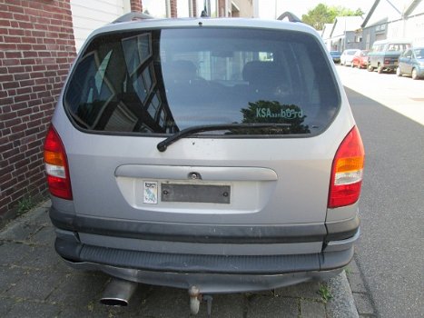 Opel Zafira 2.0 DTI 2002 Onderdelen en Plaatwerk kleurcode Z151 - 4