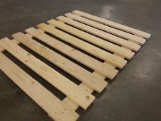 Nieuwe houten Legborden voor palletstelling dicht of open vlonder