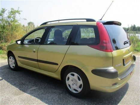 Peugeot 206 - 1.4 - 1