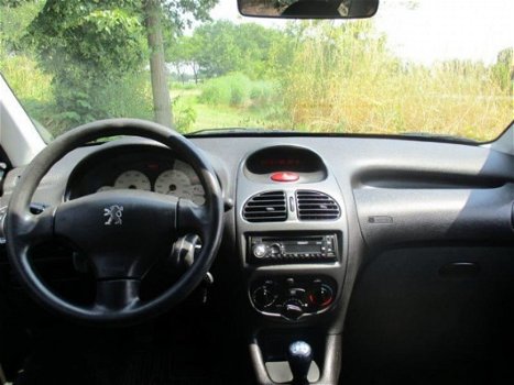 Peugeot 206 - 1.4 - 1