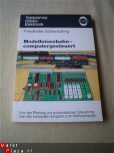 Modelleisenbahncomputergesteuert door R. Schiersching