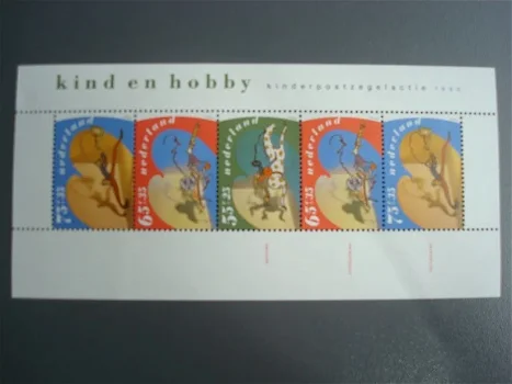 1990,cat nr 1460, blok / vel kinder postzegel , postfris - 1