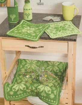 Haakpatroon 1118 placemat, kleedjes en flesjes met vlinders - 2