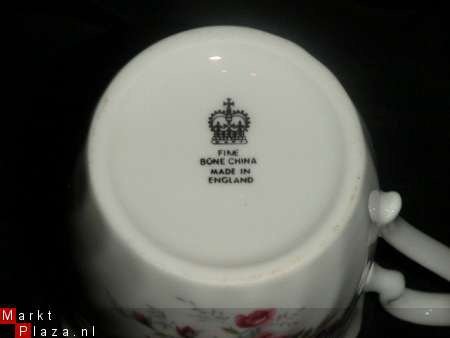 Beker/Mok fine bone china, roze roosjes Ca2b - 1