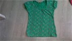 groen shirt met bloemetjes HEMA mt 158/164 - 1 - Thumbnail