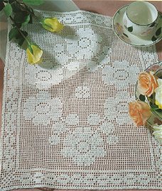 Haakpatroon 1145 kleed met bloemen