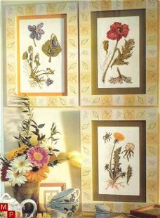 borduurpatroon 3533 drie schilderijen met bloemen