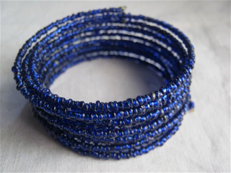 origineel hippie item india armband hippiemarkt veel rijen nachtblauwe glaskraaltjes - 1