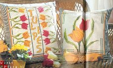 borduurpatroon 3570 twee kussens met tulpen