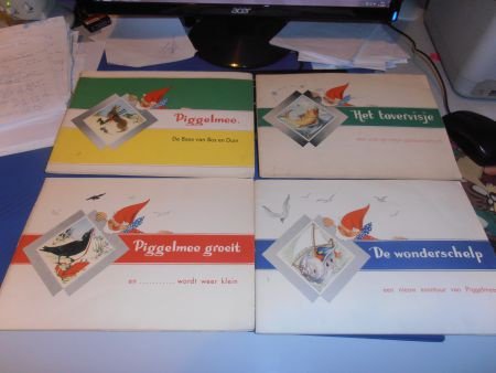 4 prachtige plaatjesalbums van piggelmee uitg d/v nelle 1948 - 1