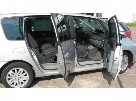 Renault Espace - 2.OT Priv - 1