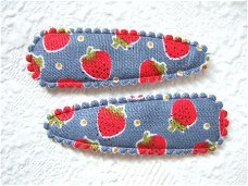 5 cm ~ Kniphoesje met aardbeien ~ Grijs