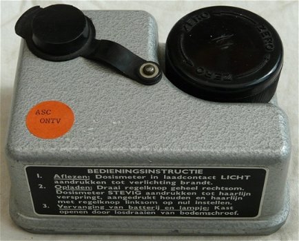 Oplaadapparaat Dosismeter / Dosimeter Charger, type: P-1548-D, KL, jaren'70.(Nr.1) - 1