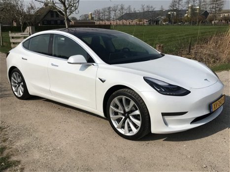 Tesla Model S - , X en 3 GEVRAAGD - 1