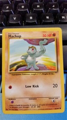 machop 52/102 HP  nearmint Base Set