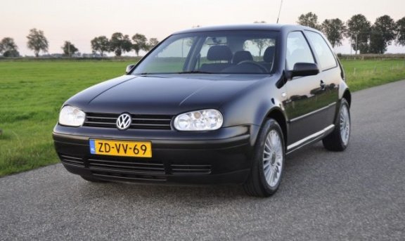 Volkswagen Golf - 1.4-16V Comfortline in goede staat met airconditioning - 1