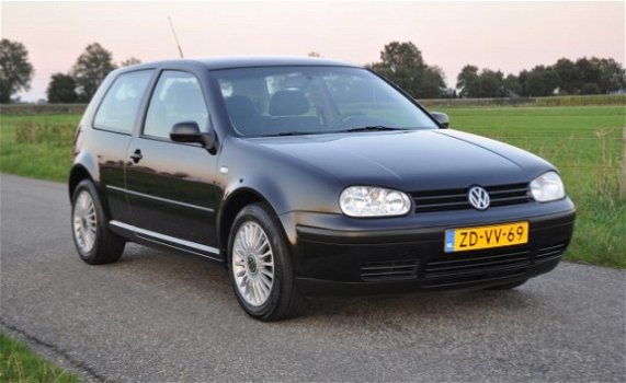 Volkswagen Golf - 1.4-16V Comfortline in goede staat met airconditioning - 1