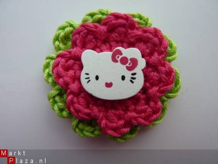 ** Gehaakte bloemenbroche Hello Kitty (limegroen) - 0