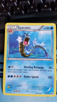 Gyarados rare 31/113 BW Legendary Treasures - 1