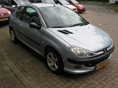 Peugeot 206 - 2.0 - 1