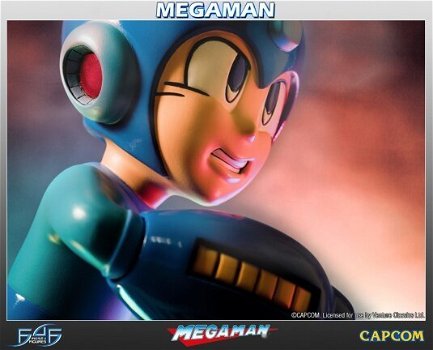 Running Megaman statue - First4Figures - 1