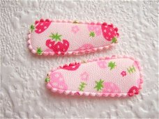 LAATSTE!!!   3 cm ~ Wit kniphoesje met aardbeien ~ Roze