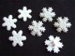 Witte sneeuwvlok met lovertjes ~ 2 cm - 4 - Thumbnail
