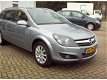 Opel Astra Wagon - 1.8 Executive - 1 - Thumbnail