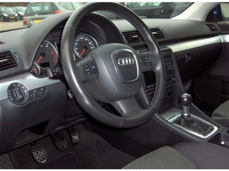 Audi A4 Avant - 2.7 TDI Pro Line Avant - 1