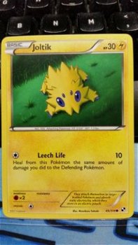 Joltik - 45/114 Black and White - 1