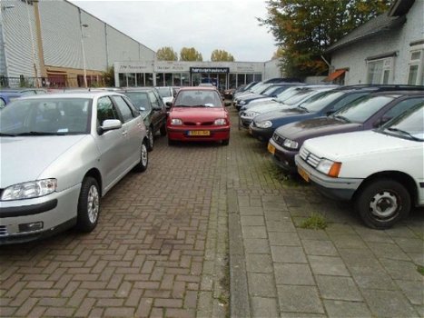 Nissan Bluebird - 2.0 4drs 2.0 I LX rijd goed - 1