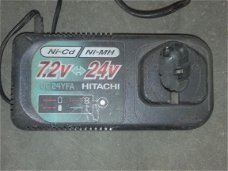 Acculader hitachi uc24yfa 7,2 t/m 24 volt
