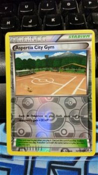 Aspertia City Gym (reverse foil) 127/149 BW Boundaries Crossed - 1