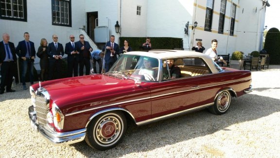 fraaie trouw auto huren: Mercedes 220seb coupe 1962 oldtimer - 1