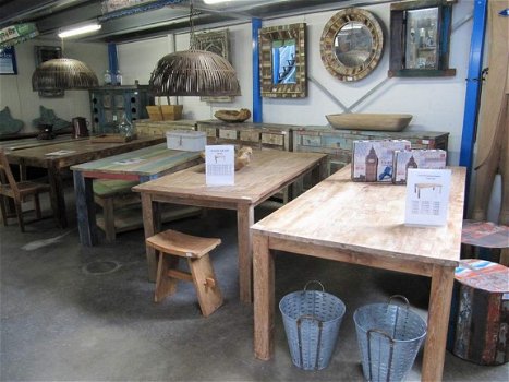 Tafels; Bodemprijzen vintage en brocante meubels en teak meubelen bij brocante-vintage.nl - 1