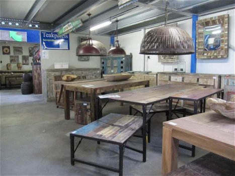 Tafels; Bodemprijzen vintage en brocante meubels en teak meubelen bij brocante-vintage.nl - 8