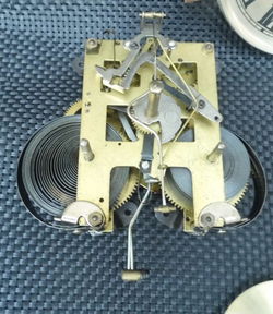 === Uurwerk = gebruikt === 28348