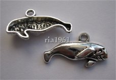 bedeltje/charm vissen : lamantijn/zeekoe - 24x13 mm