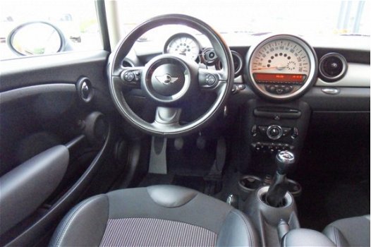 Mini Mini Clubman - 1.6 ONE D BUSINESS LINE Works stoelen Airco Cruise NAP zeer mooie auto - 1